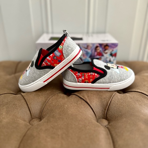Mickey Mouse canvas slip on shoe - Picture 3 of 6